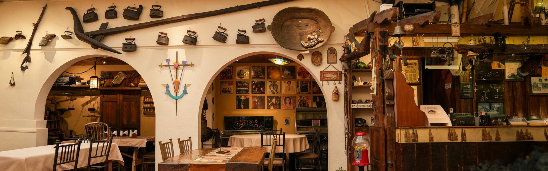 Salón Tres Estrellas Cuenca Ecuador